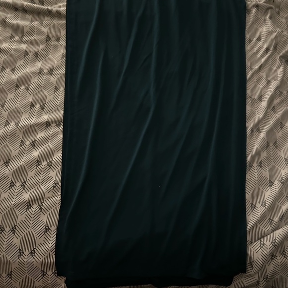 E.L.H BODY CON DRESS EMERALD - Picture 7 of 7